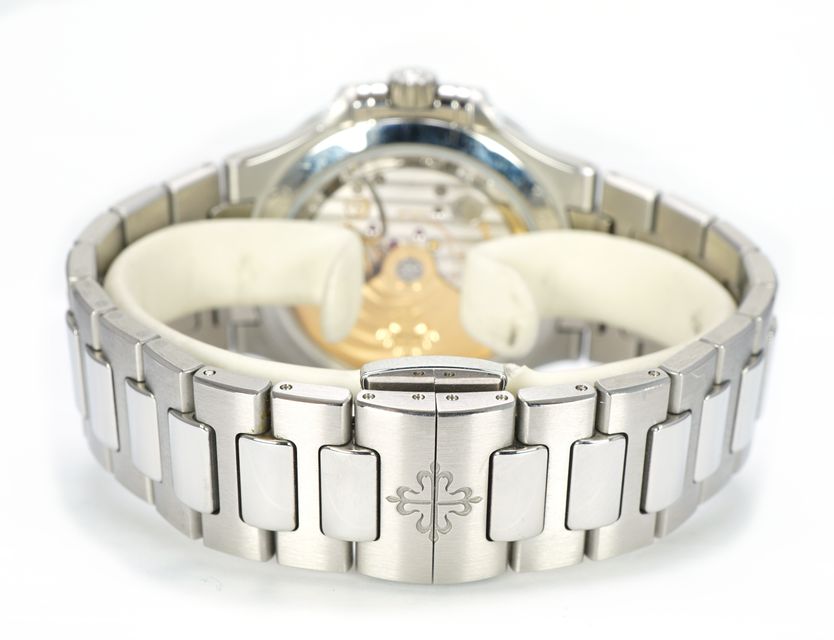 Patek Philippe Nautilus 7118/1A-011 Image 4